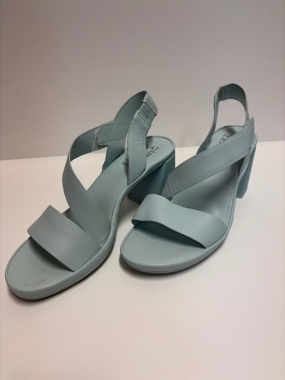 Naturalizer Baby Blue Heels (Size 8)